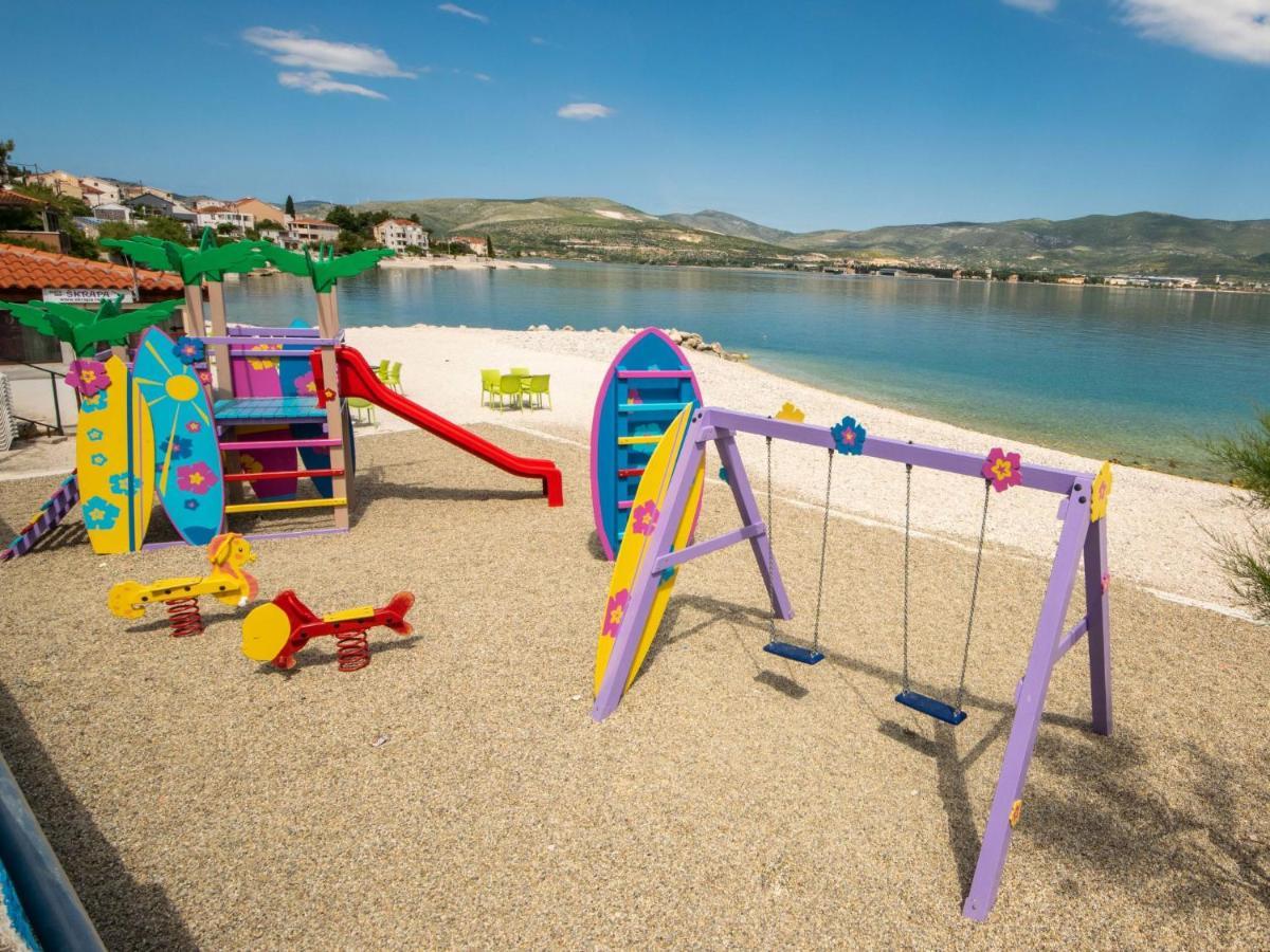 Apartment Mornar-2 By Interhome Trogir Exterior foto